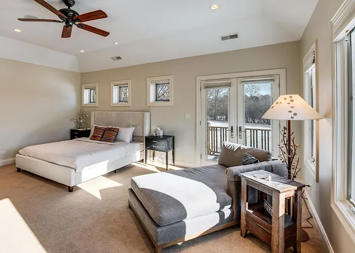 1 Mi To Metra: Estate W/ Theater, Game & * Northbrook